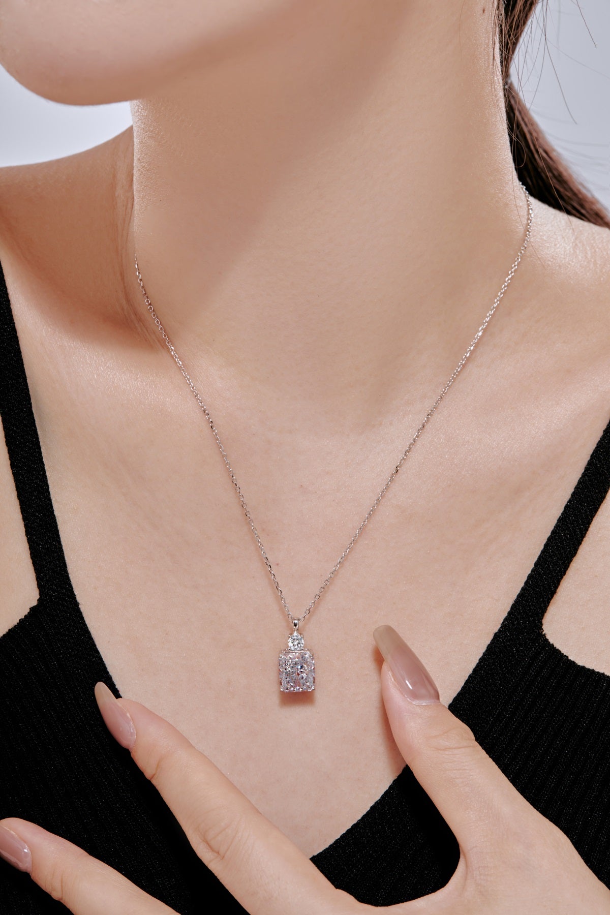Silver Moonrise Solitaire Pendant with Link Chain