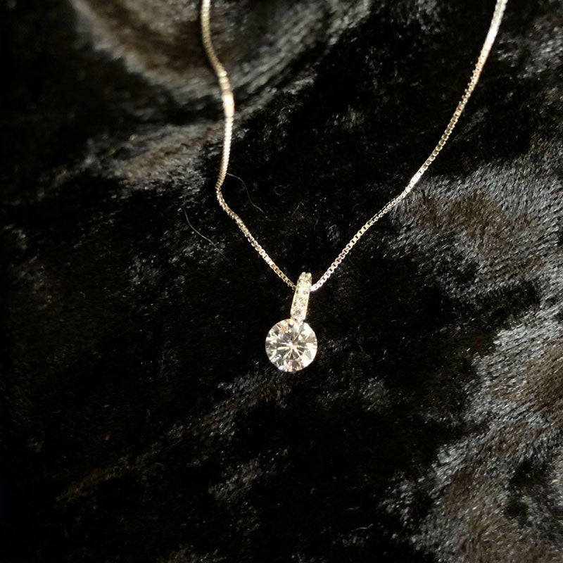Silver Moonrise Solitaire Pendant With Link Chain