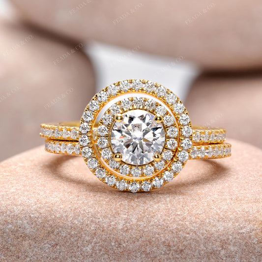 1.5 CT Round Cut Colorless Engagement Ring