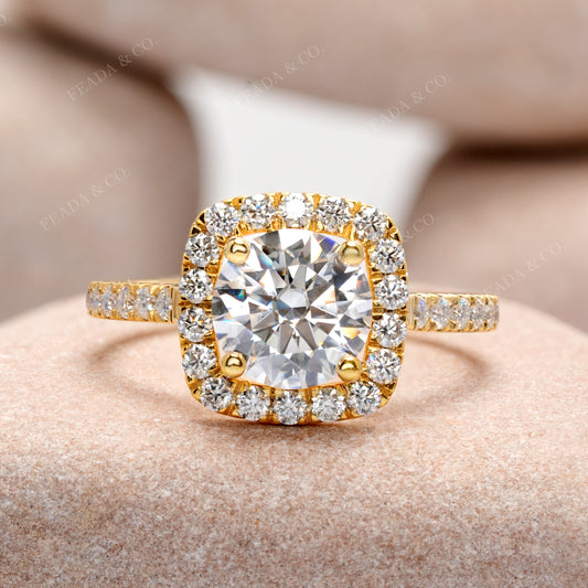 2.464 CT Round Cut Colorless Engagement Ring