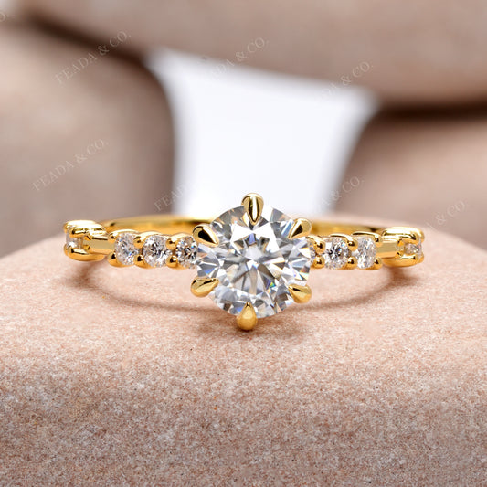 1.24 CT Round Cut Colorless Engagement Ring