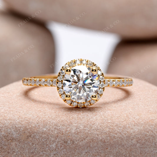 1.23 CT Round Cut Colorless Engagement Ring