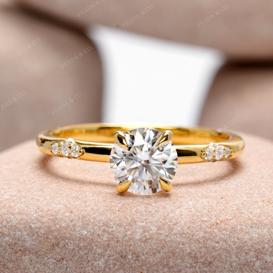 1.108 CT Round Cut Colorless Engagement Ring