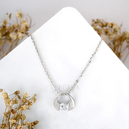 Solitaire Zircon Chain & Pendant