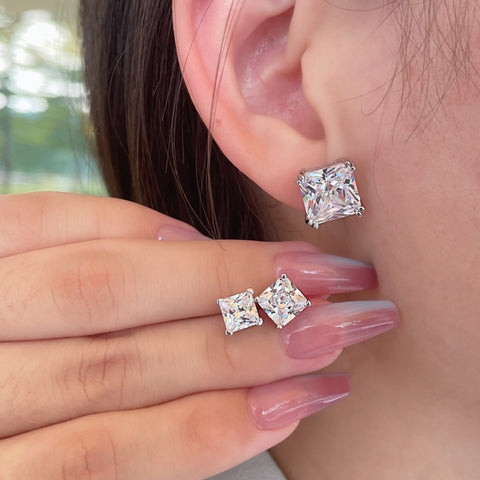 Solitaire Princess Studs