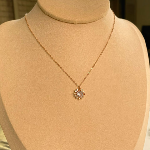 Solitaire Flower Necklace