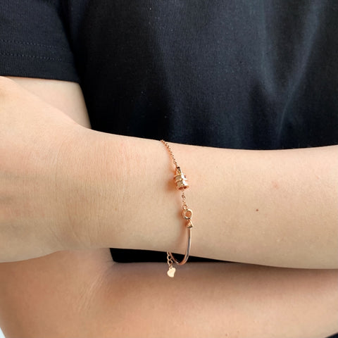 Minimal Barrel Charm Bracelet