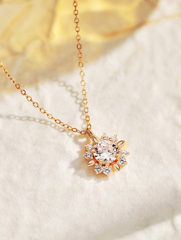 Solitaire Flower Necklace