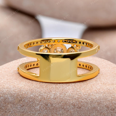 0.538 CT Round Cut Colorless Engagement Ring