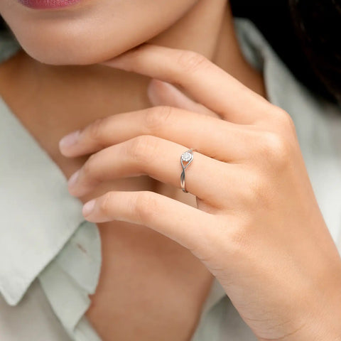 Floral Flare Minimal Ring