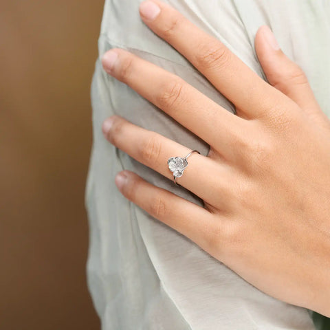 Petal Heart Delicate Ring