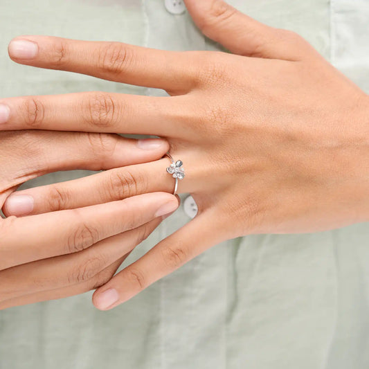 Petal Kiss Delicate Ring