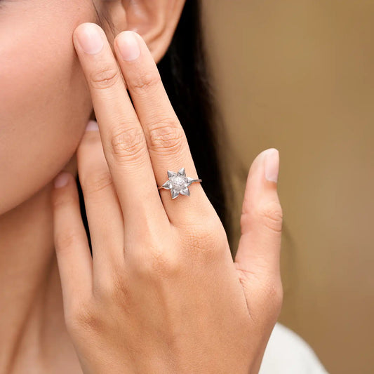 Flora Glow Delicate Ring