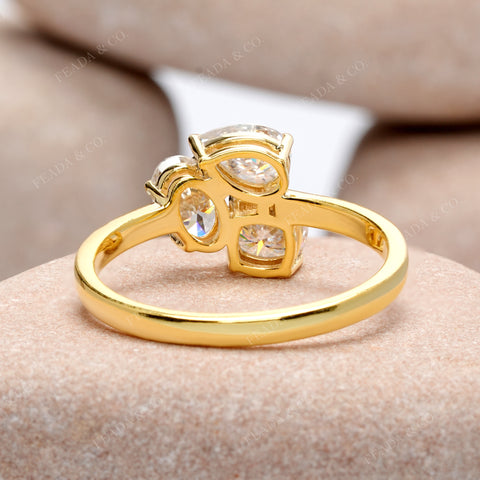 1.6 CT Oval, Pear, Cushion Square Cut Colorless Engagement Ring