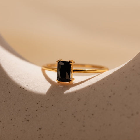 Black Onyx Baguette Ring, Emerald-Cut Gemstone Ring, Vintage Style Birthstone Jewelry