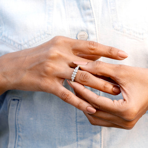 1.24 CT Round, Oval Cut Colorless Engagement Ring