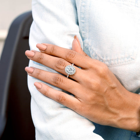 3.392 CT Round, Oval Cut Colorless Engagement Ring