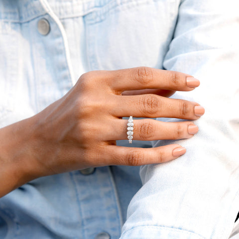 1.24 CT Round, Oval Cut Colorless Engagement Ring