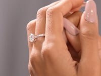 2.176 CT Round Cut Colorless Engagement Ring