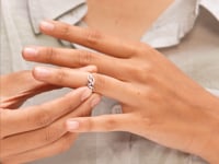 Double Swirl Delicate Ring