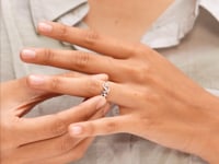 Double Swirl Delicate Ring