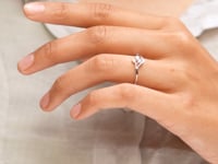 Trio Bloom Minimal Ring