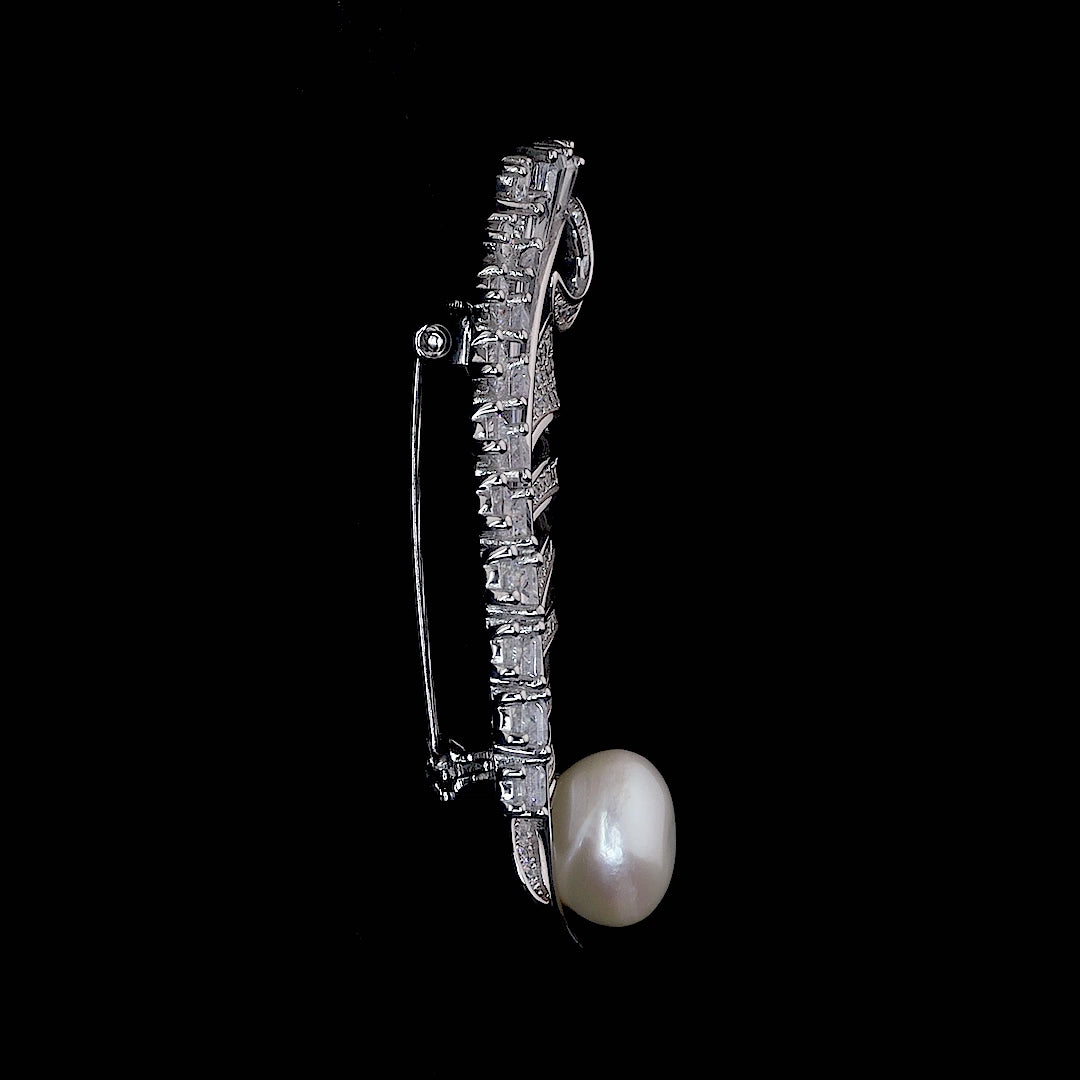 Feada Inspired Brooch