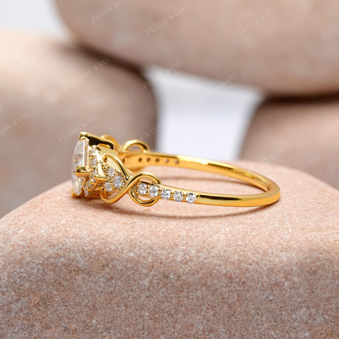 0.974 CT Princess, Round Cut Colorless Engagement Ring