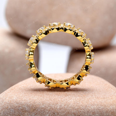 2.128 CT Round Cut Colorless Engagement Ring