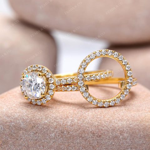 1.5 CT Round Cut Colorless Engagement Ring