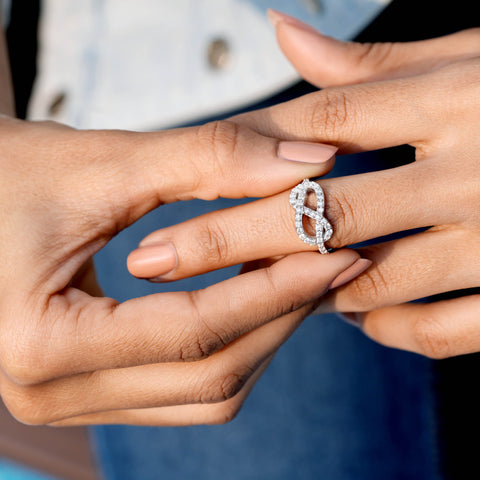 0.59 CT Round Cut Colorless Engagement Ring