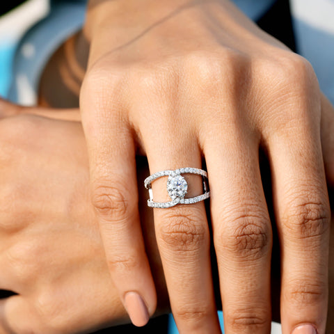 1.536 CT Round Cut Colorless Engagement Ring