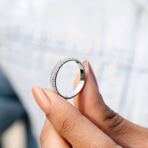 0.825 CT Round Cut Colorless Engagement Ring