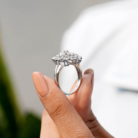 0.31 CT Round Cut Colorless Engagement Ring