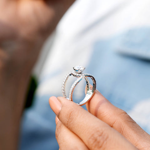 1.536 CT Round Cut Colorless Engagement Ring