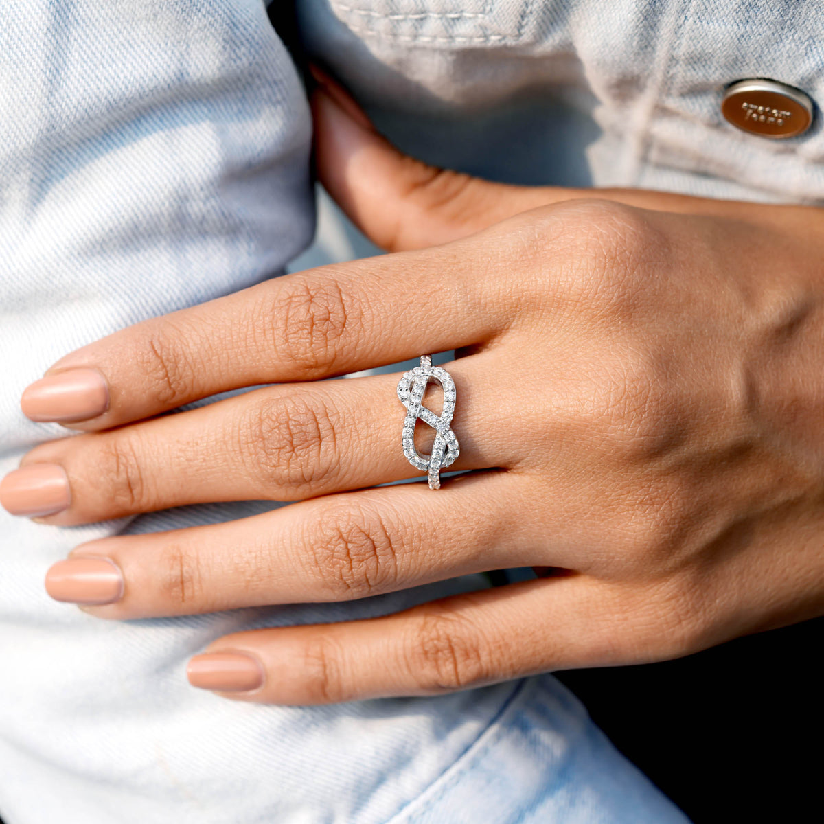 0.59 CT Round Cut Colorless Engagement Ring