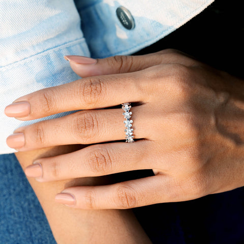 0.49 CT Round Cut Colorless Engagement Ring