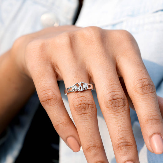 0.14 CT Round Diamond Dual Heart Fashion Ring