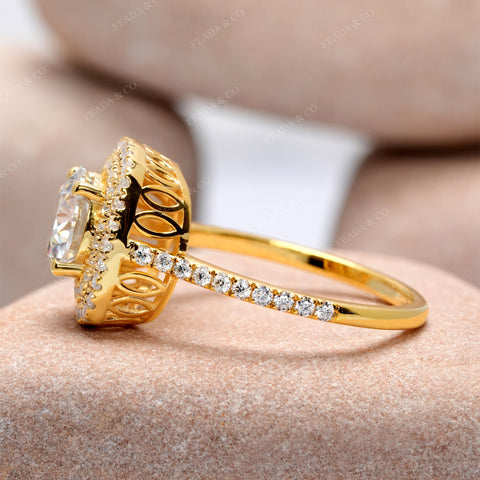 2.199 CT Round Cut Colorless Engagement Ring