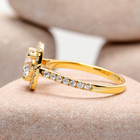 2.464 CT Round Cut Colorless Engagement Ring