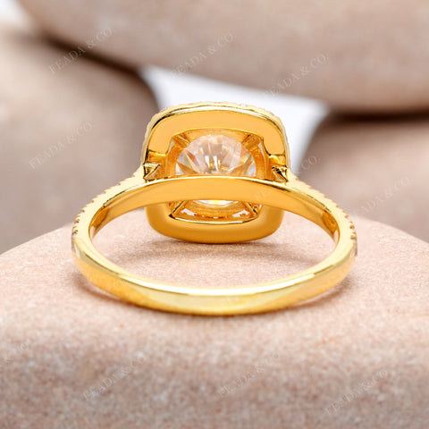2.464 CT Round Cut Colorless Engagement Ring