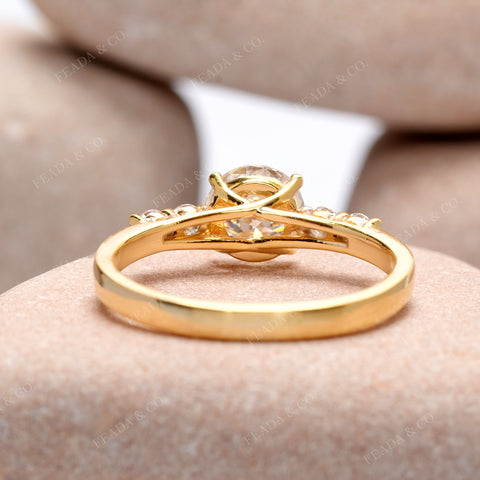 1.24 CT  Round Cut Colorless Engagement Ring