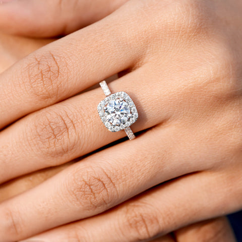 2.464 CT Round Cut Colorless Engagement Ring
