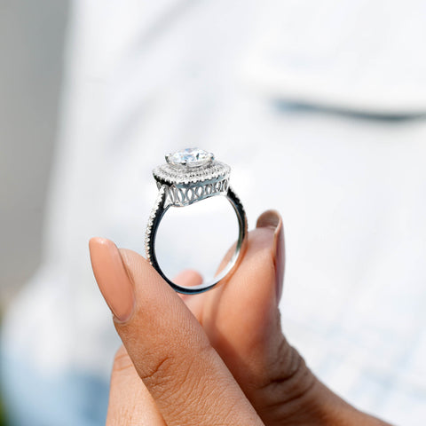 2.199 CT Round Cut Colorless Engagement Ring