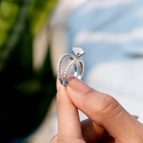 2.244 CT Round Cut Colorless Engagement Ring