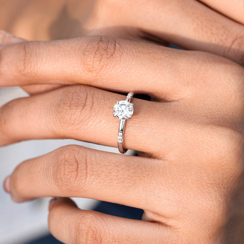1.108 CT Round Cut Colorless Engagement Ring