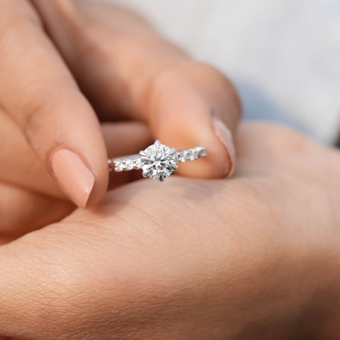 1.24 CT Round Cut Colorless  Engagement Ring