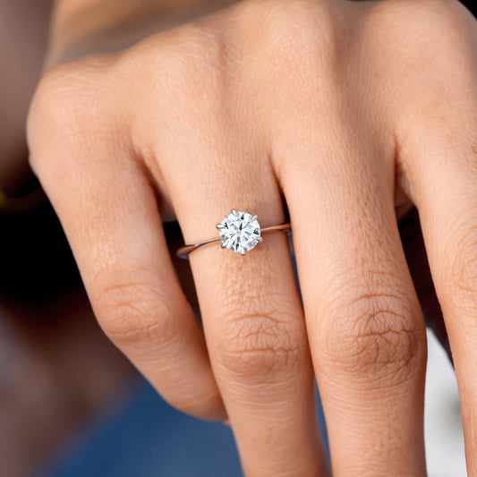 1.23 CT Round Cut Colorles Engagement Ring