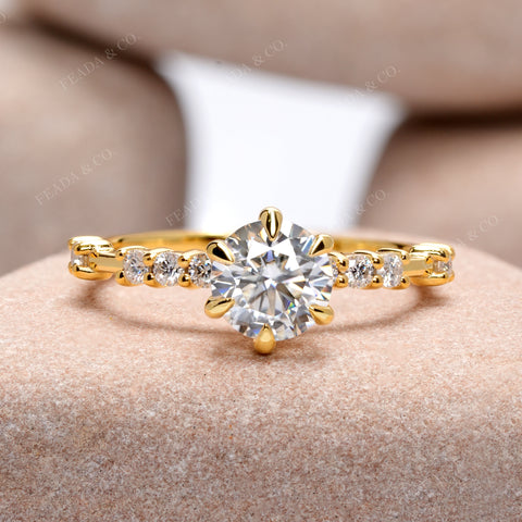 1.24 CT Round Cut Colorless  Engagement Ring